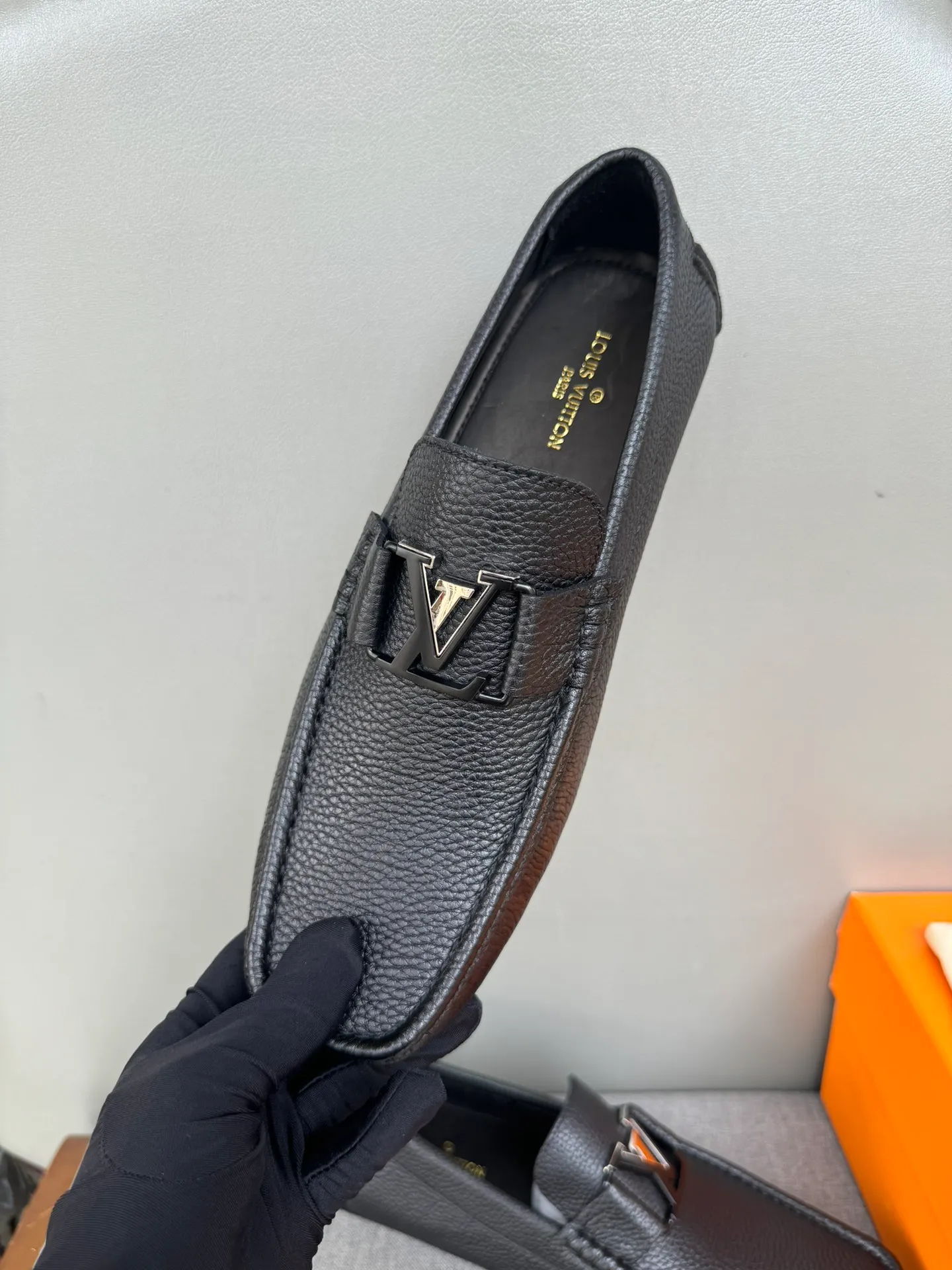 Batch 740💰[strong][strong][strong] Original order quality, new models at the counter, LV Louis Vuitton counter new models, handmade men's driving shoes, bean shoes, slip-on shoes, lazy shoes, exquisite hand-stitching, workmanship details comparable to the counters, Italian imported pebbled cowhide, water-dyed cowhide lining, sweat-absorbent and deodorant, black, 39-44 in large quantities in stock (38, 45 custom-made)